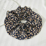 Mini Daisy Scrunchie - Mauve Street